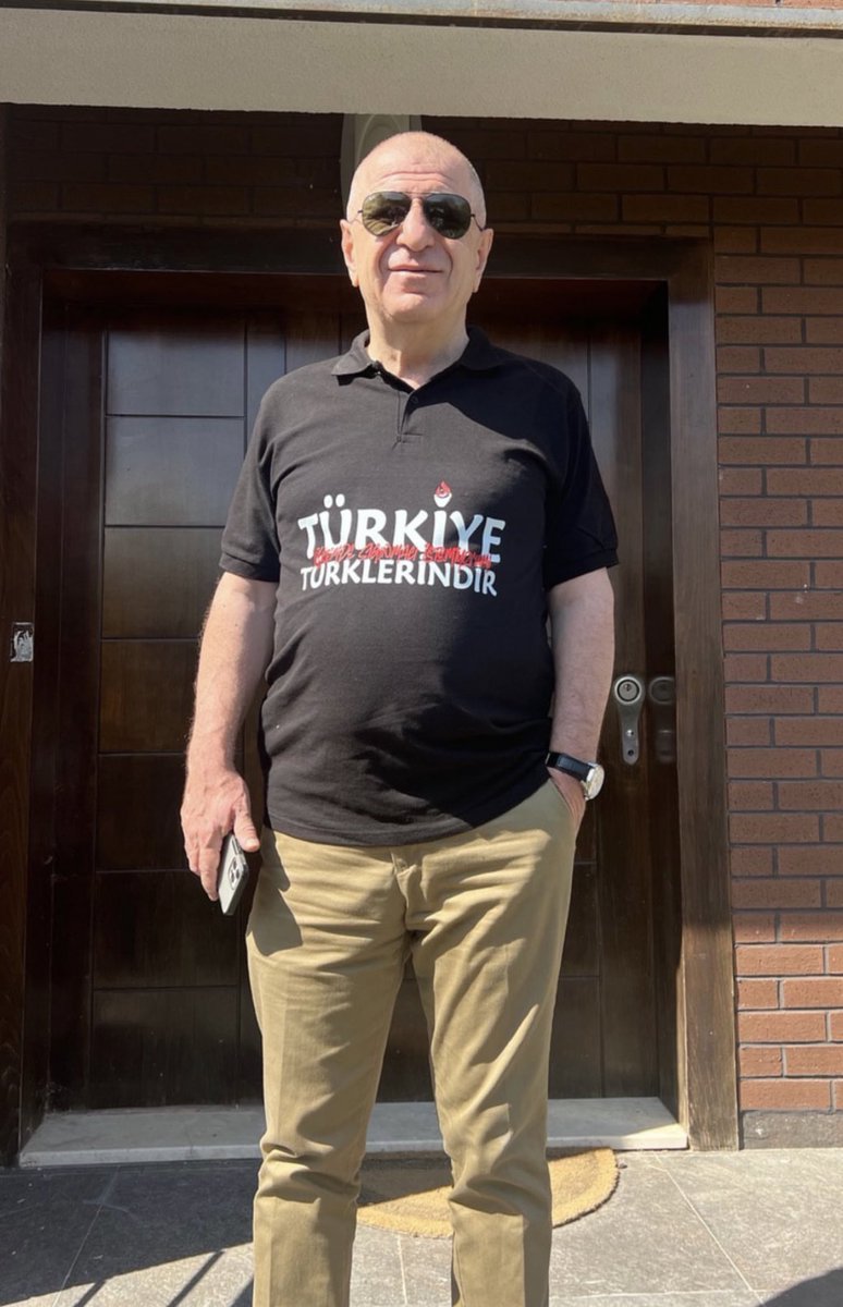 Ümit Özdağ:

"Türk olduğumuz ve Türk kalmak istediğimiz için özür dilemeyeceğiz. Adımız andımızdır. Yoluna can koyarız. Türk olmayı en büyük şan, en büyük şeref sayarız."