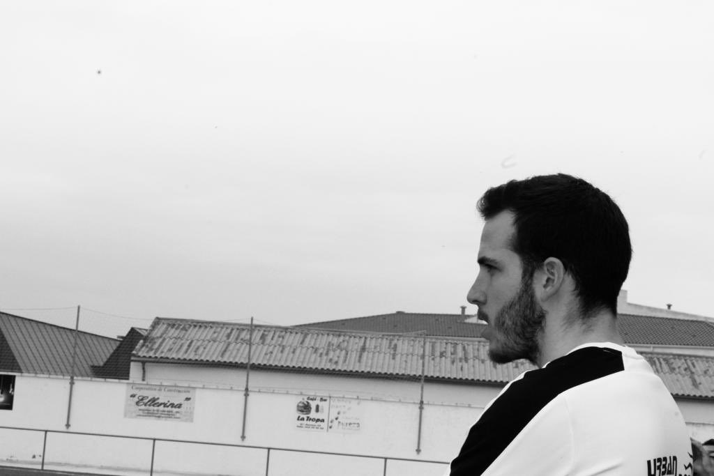 ef_adllerenense's tweet photo. Anunciamos otro regreso 👏 Esta vez es el de Manuel Cebada,  mítico jugador y entrenador de nuestro club. Lo hará entrenando a categoria benjamin y alevin que jugarán por primera vez en su máxima categoría. ❤️🤍❤️🤍 https://t.co/zHJy5jAkb1