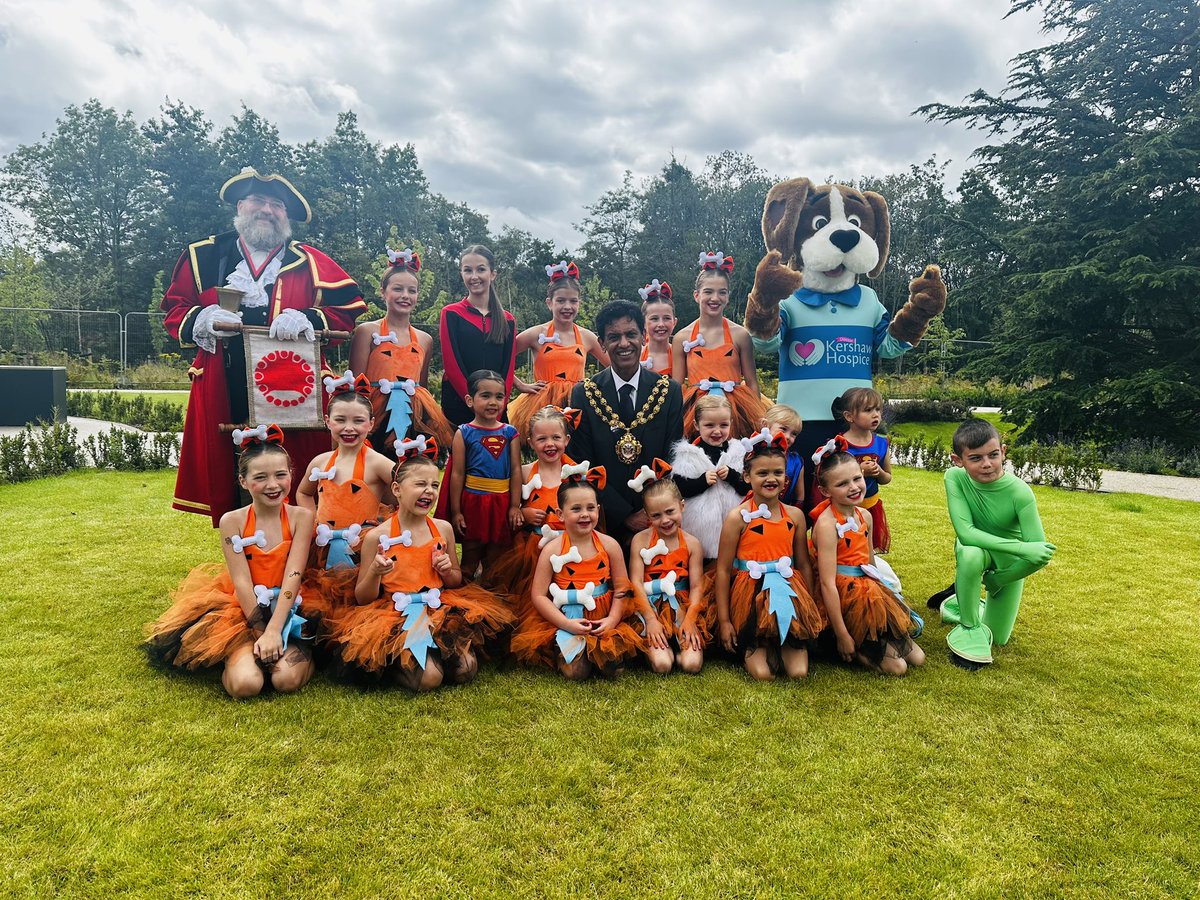 ChauhanZahid's tweet photo. What a great afternoon at @KershawsHospice Summer Fayre!
To ensure the continuity of their services and to provide care for future patients, the Hospice needs the community’s support through fundraising activities and events like today. https://t.co/CJ9NyeL0k4