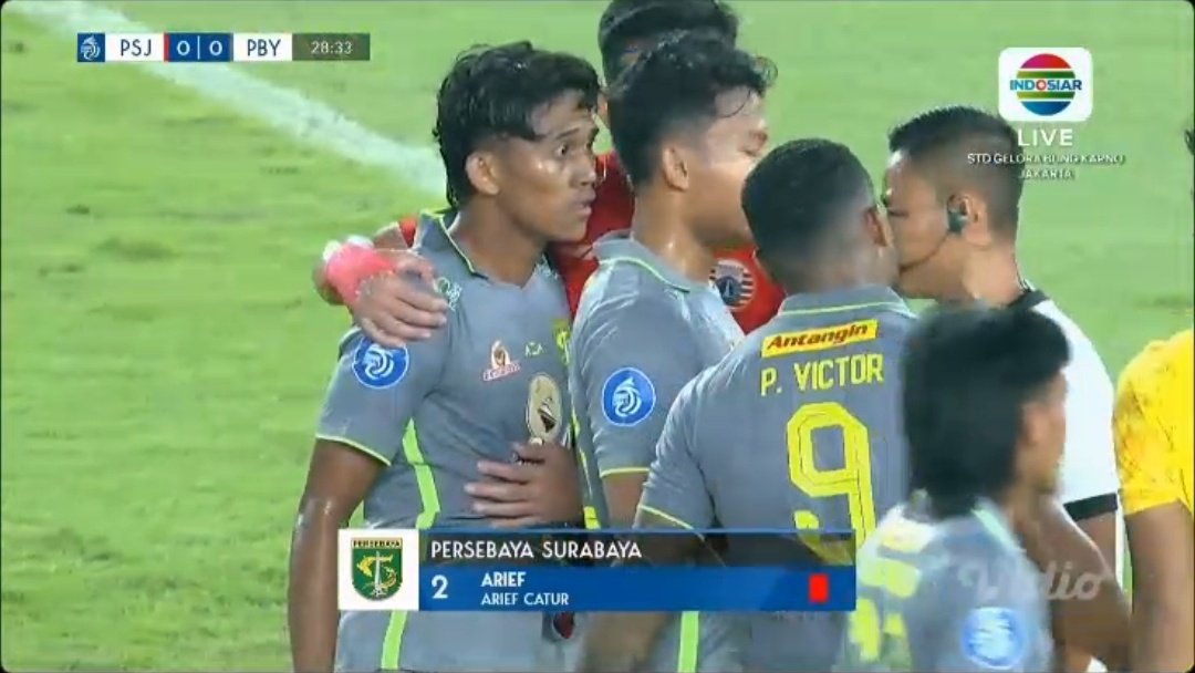 BroadcastBola's tweet photo. Catur kartu merah https://t.co/rsq5KRKtTK