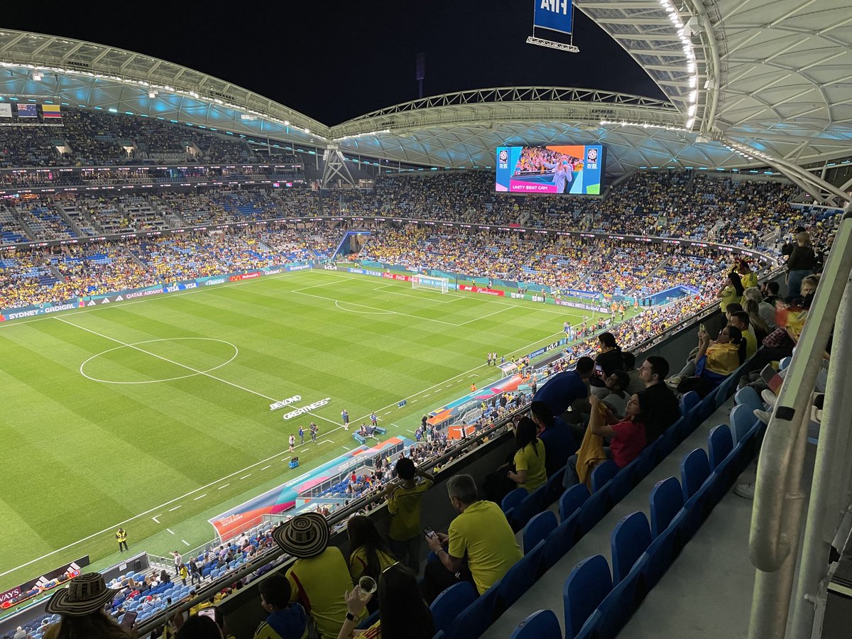 Dachte ich zieh mir dieses Wochenende mal was anderes als Hertha rein. #gercol #FIFAWWC