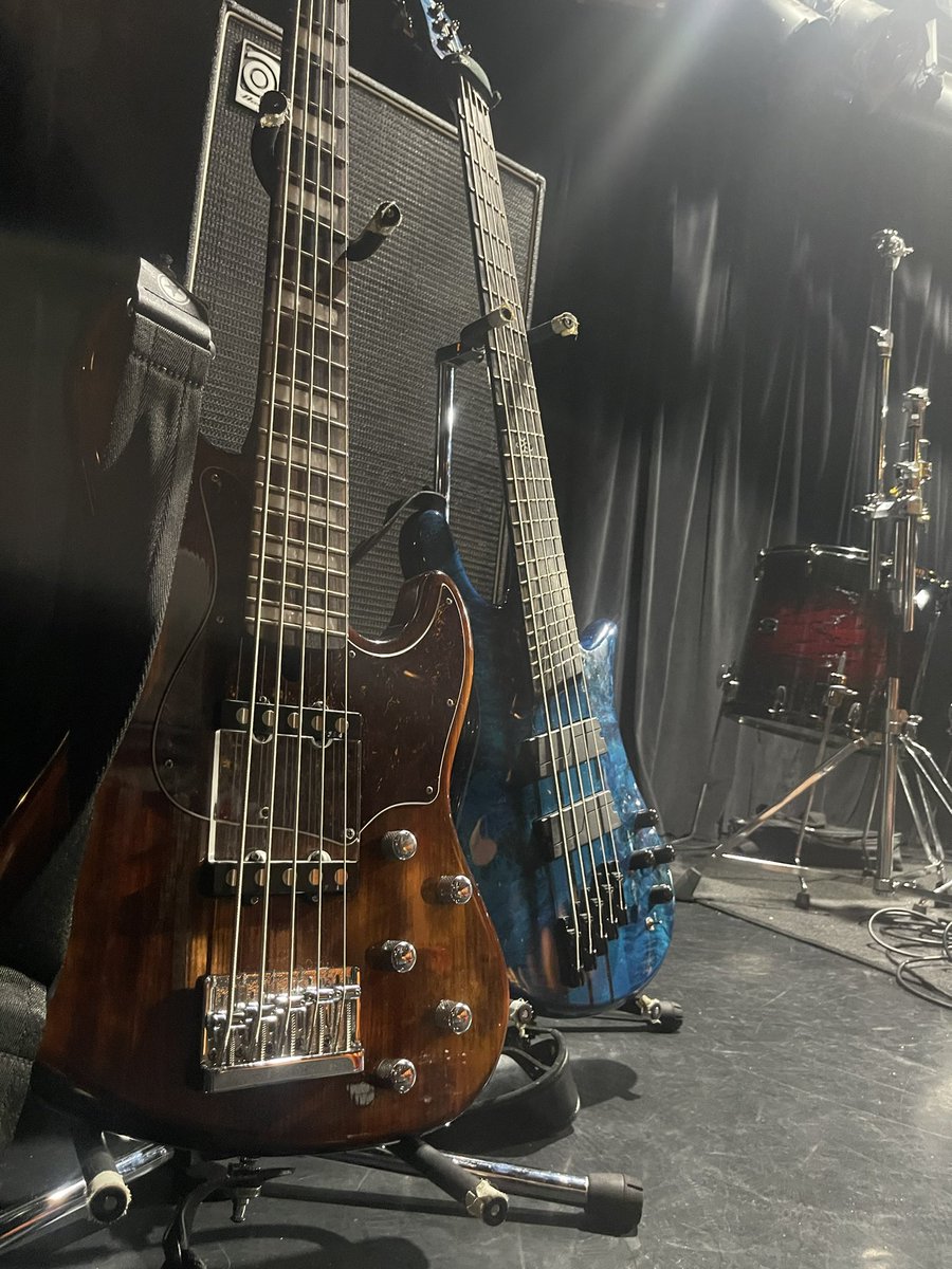 acme_rikito's tweet image. 前川優希 1st ONE-MAN LIVE「EAR/NEST」大阪公演終わりましたー♪
東京と大阪の2日間だけだったけど前川君の全力のパフォーマンスを見ながら最高に熱い演奏ができました😊
今回のライブを通じて前川君からたくさんの刺激をもらえた2日間でした♪

#EARNEST