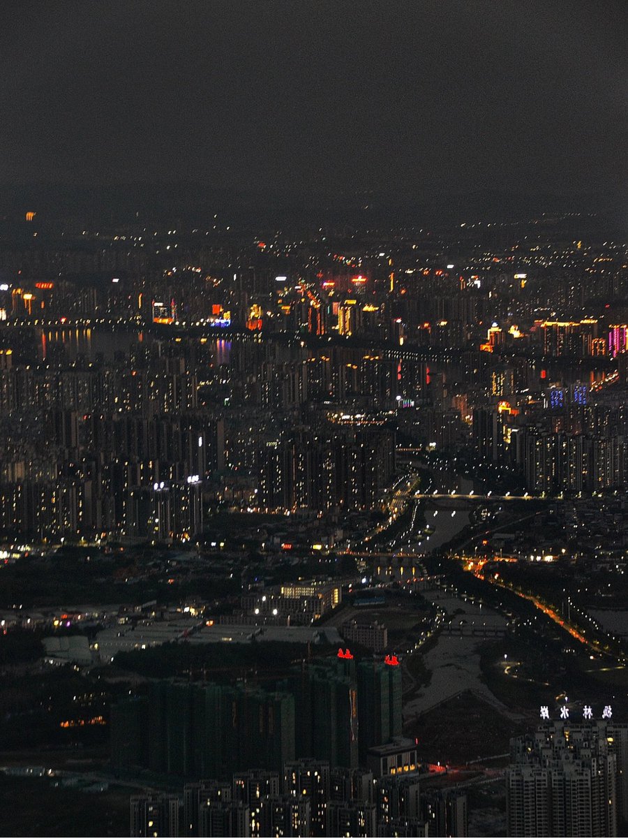 #夜の景色です🌃