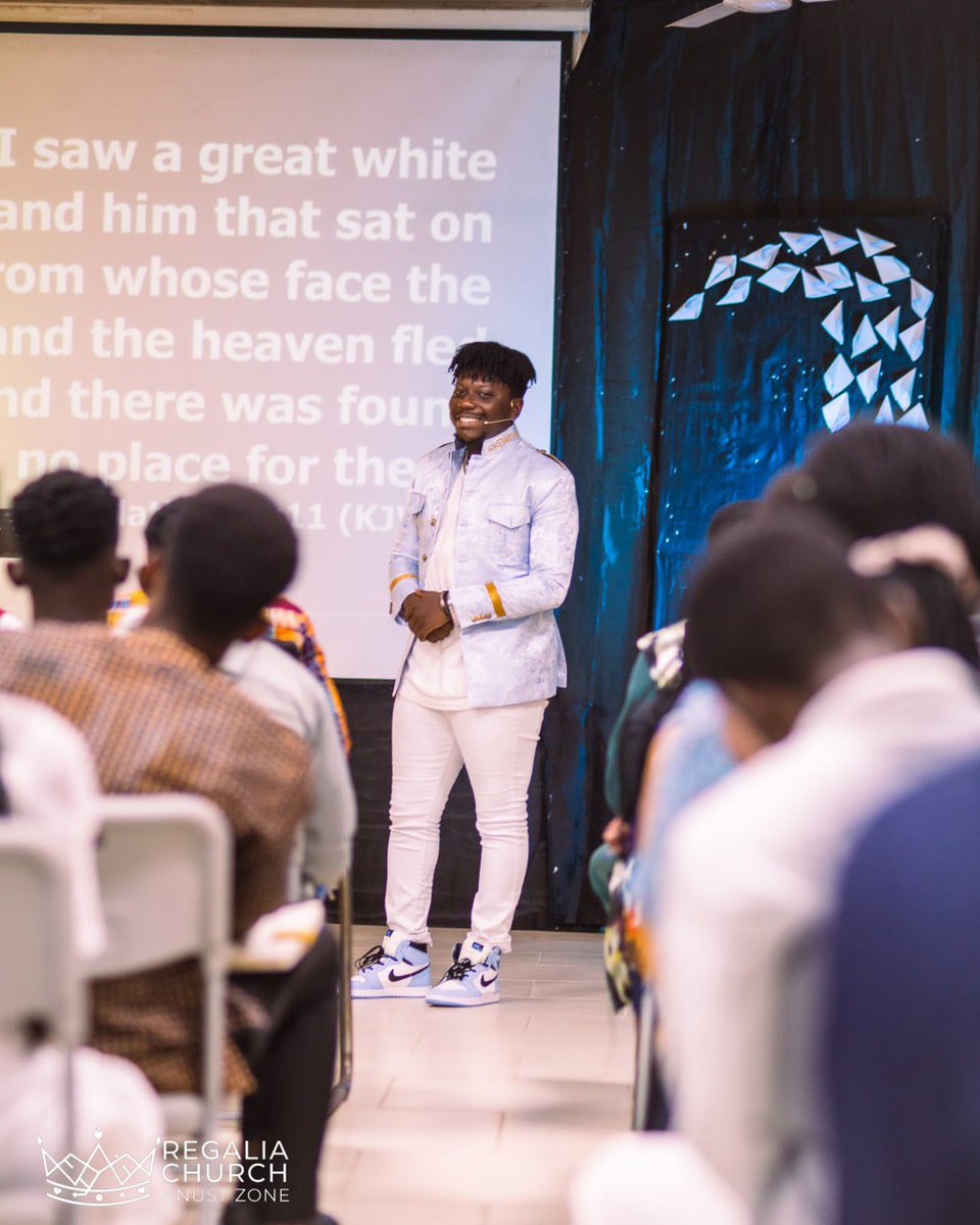 CharismaEben's tweet photo. The revelation of God dwelling on your mind for long is the greatest submission to make you into what it is. https://t.co/MgbuKxEApO