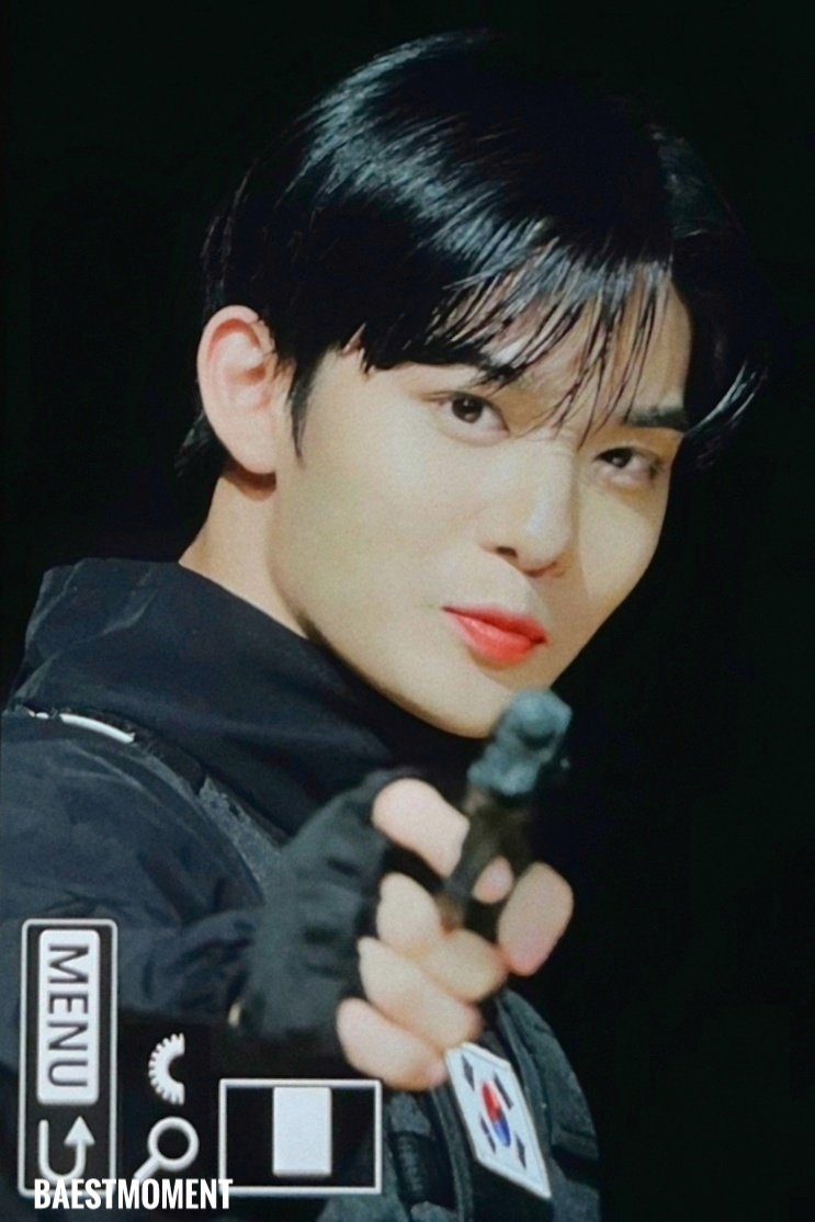 BAEst_Moment's tweet photo. 230730 #배진영
배진영은 신이다🫠🫠🫠... https://t.co/WKS27g4jNb