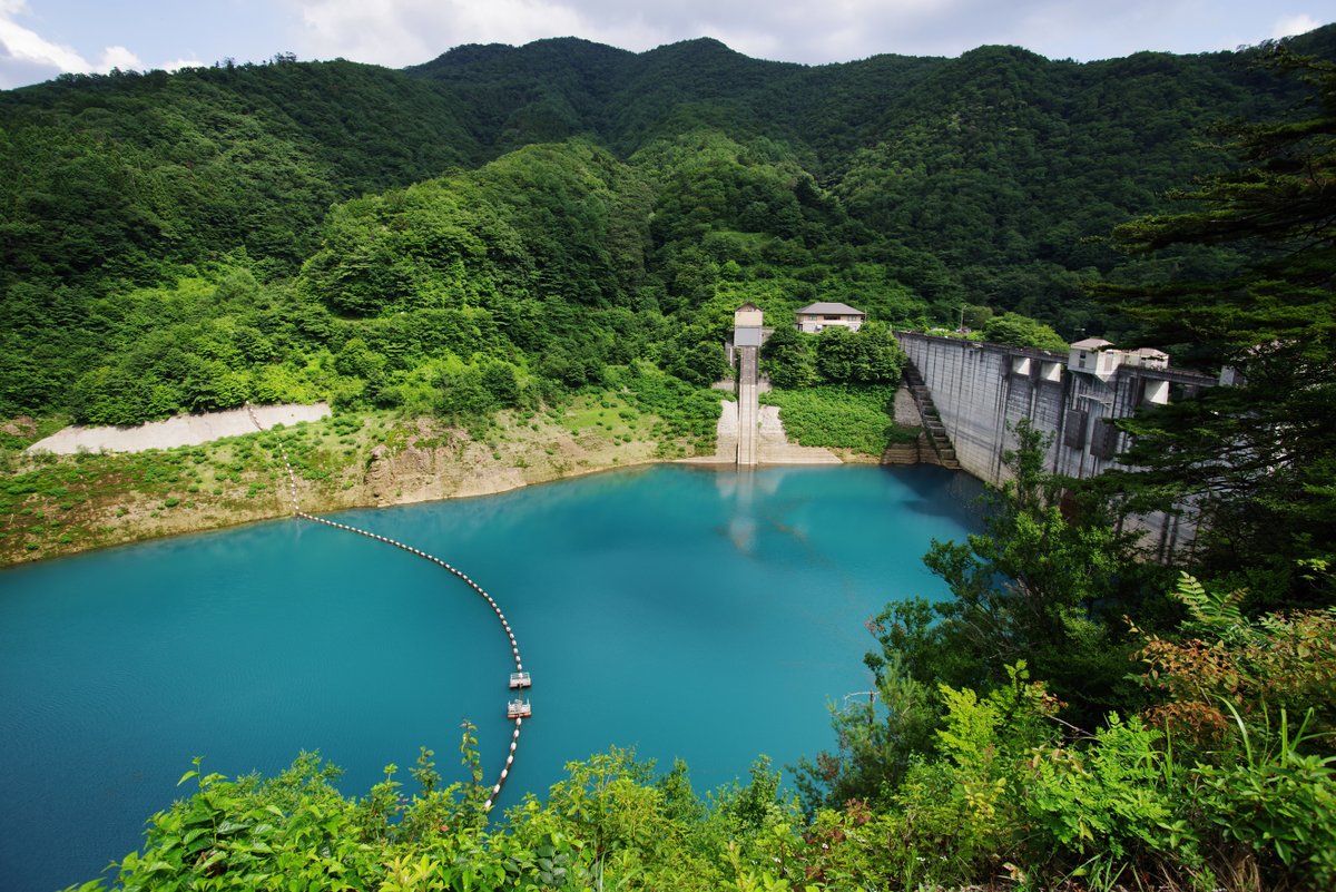 PENTAXXER's tweet photo. J limited 01／TAMRON SP AF 17-35mm F/2.8-4 Di LD Aspherical [IF]

酷道の万沢林道をヒイヒイ言いながら抜けた後の奥四万湖。この時期はどうなんだろうと思ったけど充分綺麗な四万ブルーが拝めました😄

#奥四万湖 #ダム湖 #四万ブルー #中之条町 #リコペン風景部 #PENTAX #jlimited01 #Tamron #A05 https://t.co/jLCGgDxjAz