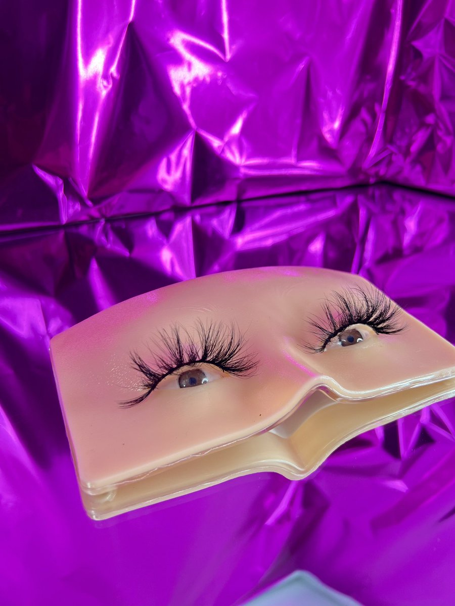 ItsKaiebeauty's tweet image. In need of some new lashes!? Check out our selection of 100% mink fur lashes 🫶🏾 This style is called “Kali” 💕☀️

Shop with us at kaiebeautycollection.com  🛒🛍🎁

#lashes #lashesonfleek #lashesfordays #lashesonpoint #lashesextension #lashesbyme #lasheslove #lashesextensions