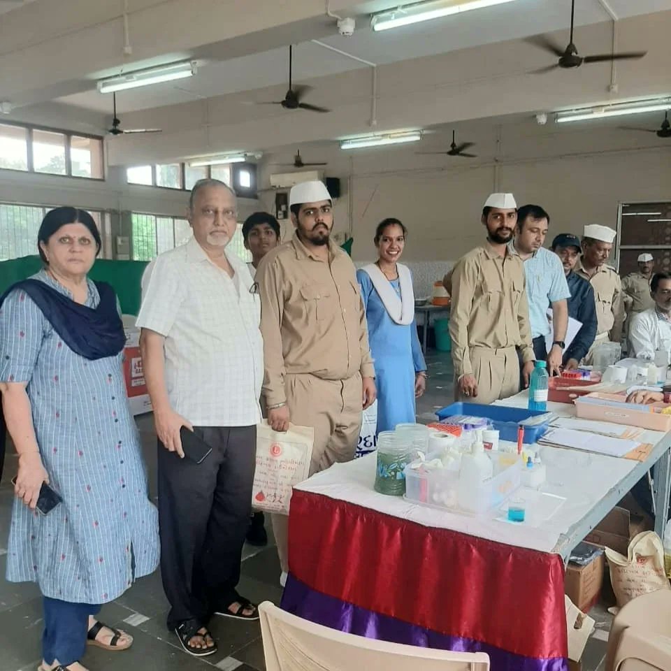 lions_f257470's tweet photo. District 3232 F2, Lions Club of Billimora (July 30, 2023) Blood Donation Camp is organized by Sant Nirankari Mission at Somnath Complex , Bilimora In this Camp total 93 Blood Bags are collected. https://t.co/TKOh3rusKS