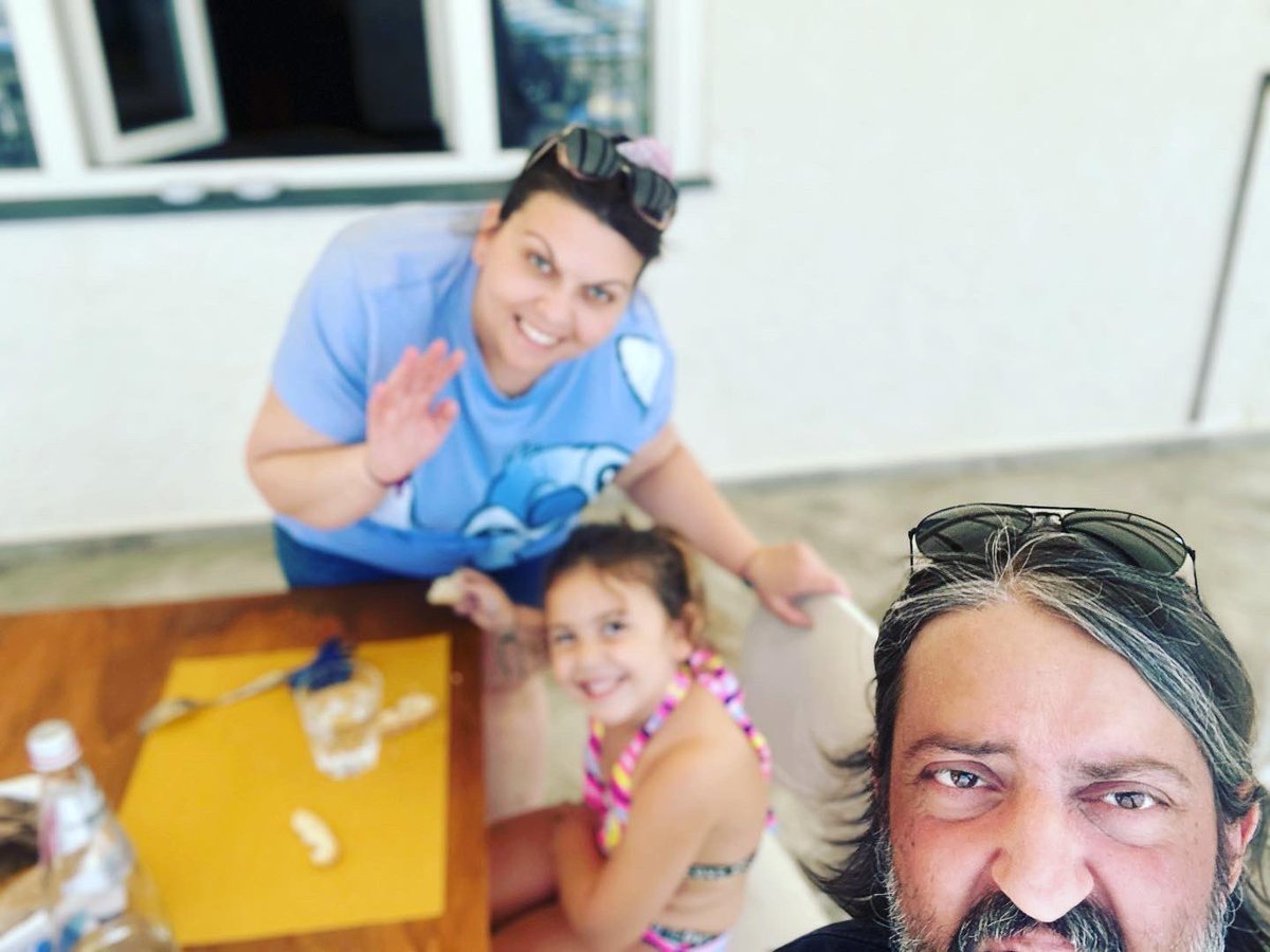 AlessandraLizz1's tweet photo. Mare la parola più bella che esista #mare #marinadipisa #bagnoarlecchino #famiglia https://t.co/DID4Z0KWtw