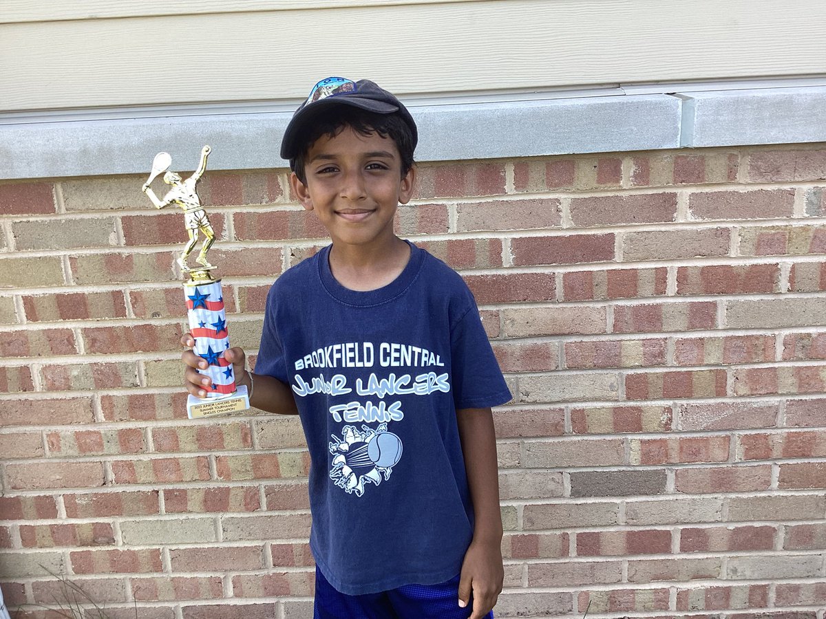 jrlancerstennis's tweet photo. Vihaan is the grades 1-3 Junior Lancers Singles Champion! Grayson is the runner up! https://t.co/29DshDoCwP