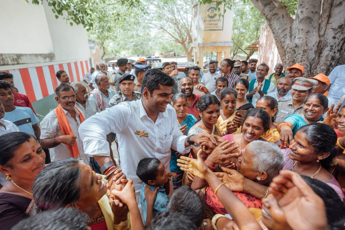 annamalai_k's tweet photo. It was delightful to listen to our Hon PM Thiru @narendramodi avl’s 103rd #MannKiBaat along with the brothers & sisters of Selvanayagapuram village in Ramanathapuram today. 

It is a proud moment for every Tamilian to know through our Hon PM about Thiru Suresh Raghavan, an artist from Vadavalli, who is known for providing detailed descriptions of birds & animals he paints while documenting them. 

Our PM has announced that under the scheme ‘My Soil My Nation’, inscriptions etched on stone with the irreplaceable sacrifice of our freedom fighters shall be erected in more than lakh village panchayats across our country & also soil and tree saplings collected in 7500 caskets through length and breadth of our country shall be planted near the National War Memorial in Delhi. We are thankful to our Hon PM for creating an opportunity to let the rest of the Nation know about the contribution of the freedom fighters from Tamil Nadu instrumental in the freedom movement.

It was indeed a moment of gratitude when our beloved PM reminisced about the lost artefacts brought back to India from various countries, including the ancient artefacts of the Cholas. 

Our Hon PM has once again reiterated the importance of hoisting our National Flag at our homes on the eve of Independence Day as a proud Bharathiya. 

It is a matter of immense honour to see that under the able leadership of our beloved Hon PM Thiru @narendramodi avl, our Nation has bonded together as ‘Ek Bharath Shrest Bharath’.