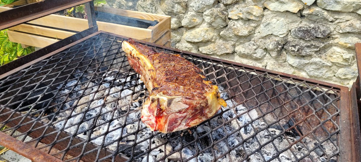 jlouisrondeau's tweet photo. Bonjour @sandrousseau
Bon dimanche à tous
#BBQ #viande #virilite https://t.co/oT4p0i4e8K