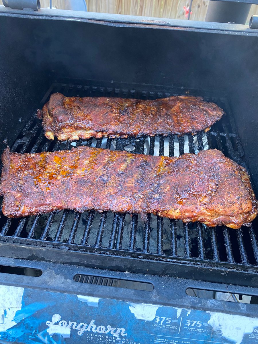 GrillsAlotDano's tweet image. 🎶I hate commies
But love me some brisket
I hate Xi Jinping
But love me some ribs
Putin is evil so are libs
Gimme some pulled pork
Kim Jong Un’s a dork
I hate Commies leave my land
I got coffee and a beer frequently in hand
Commies on Capitol Hill
Leave me be so I can grill🎶
