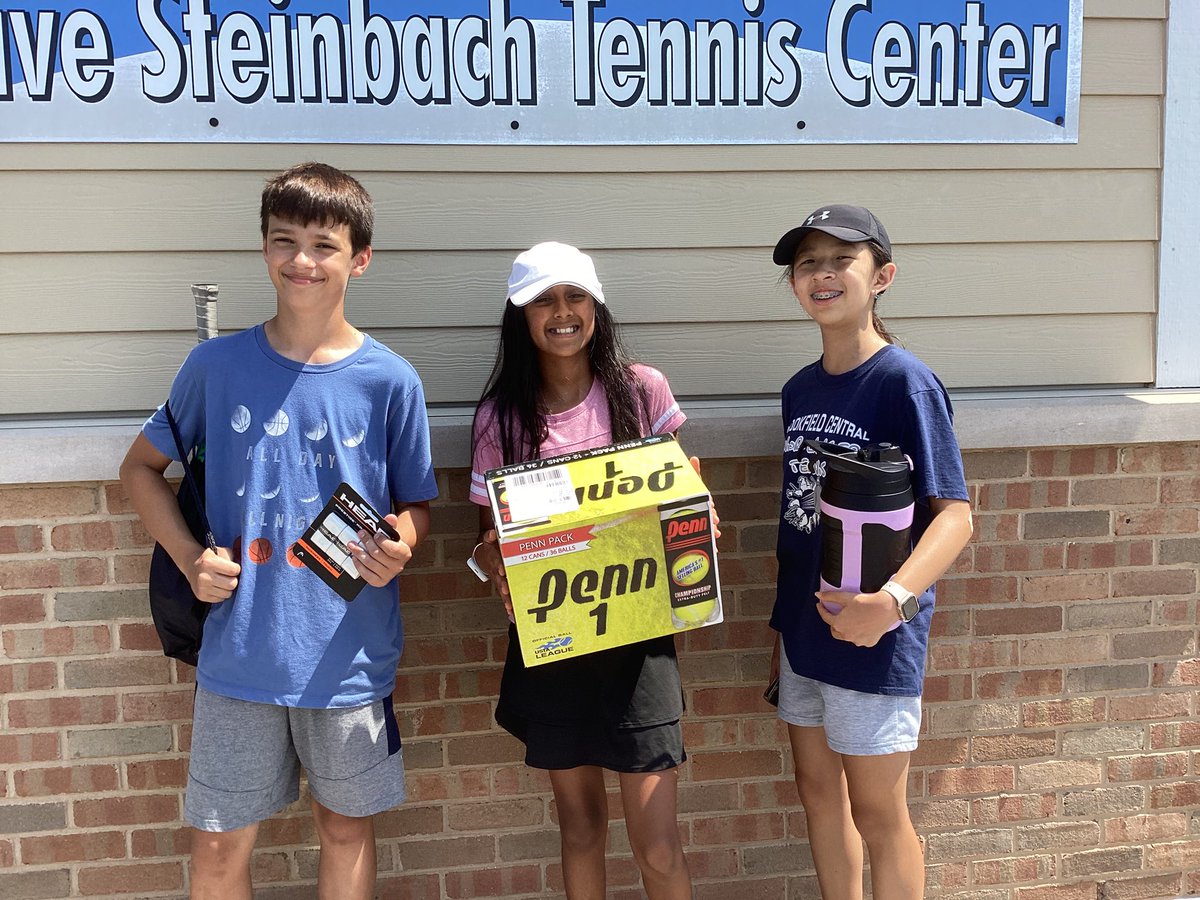 jrlancerstennis's tweet photo. Raffle prize winners! These Junior Lancers will be playing with new balls, will be hydrated and won’t have their grip slipping no matter how humid it gets! https://t.co/UP2l40ovq2