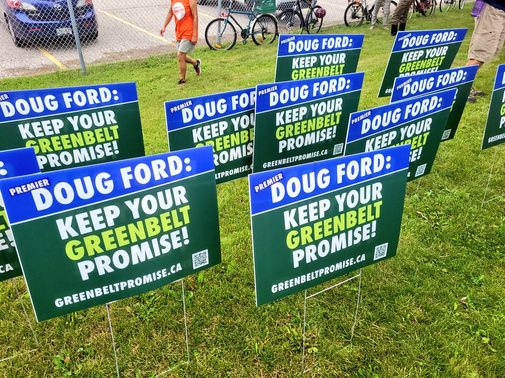 Protecting our farmlands for future generations is a cause worth coming together for.  Awesome turnout by the Waterloo Region community to stand up for people over developers.   

(Also, pretty neat meeting <a href="/maritstiles/">Marit Stiles</a>!).  

#onpoli