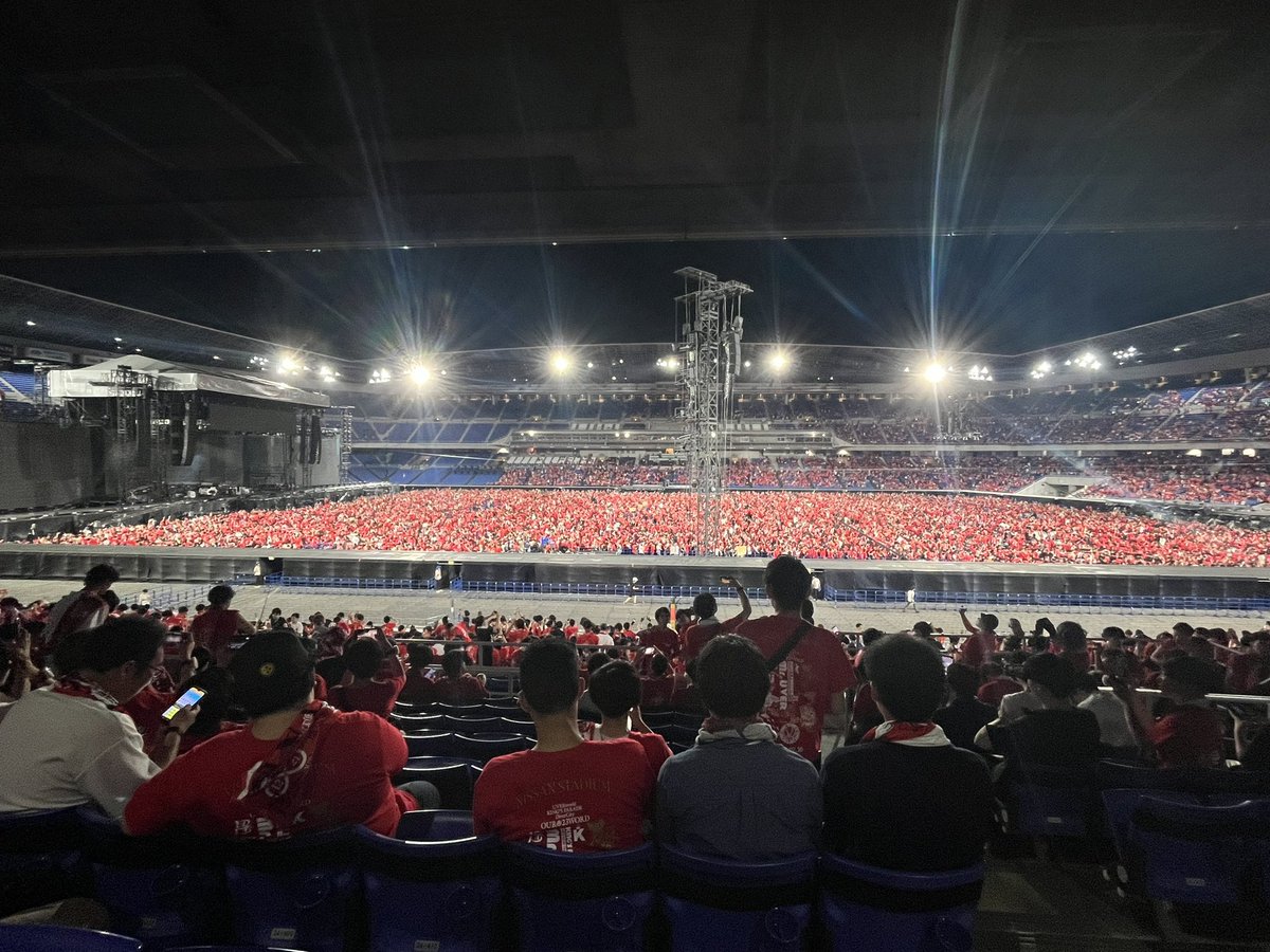 hijiworld's tweet photo. 忘れられない
最高の2日間でした
 #UVERworld
 #日産スタジアム https://t.co/1Ugn4V3qTR