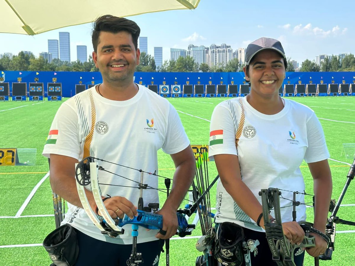 ianuragthakur's tweet photo. 𝗕𝗮𝗰𝗸 𝘁𝗼 𝗕𝗮𝗰𝗸 𝗧𝗿𝗶𝗽𝗹𝗲 𝗗𝗲𝗹𝗶𝗴𝗵𝘁 𝗶𝗻 🏹

🇮🇳's talented compound archers have created magic at 2021 University Games, leaving their mark with historic triumphs on the world stage!

✅In a spectacular show of teamwork and precision, #KheloIndia athletes @ArcherAmanSaini and Pragati struck magnificent GOLD in the mixed-team event 🥇

✅Purvasha, Pragati, and Avneet secured a well-deserved SILVER in the women's team event, demonstrating their prowess and determination on the field🥈

✅Trio of Sangampreet, Aman, and @archerrishabh showed remarkable resilience to clinch a BRONZE 🥉

Hats off to our Champions for their outstanding achievements and for making the nation proud👏