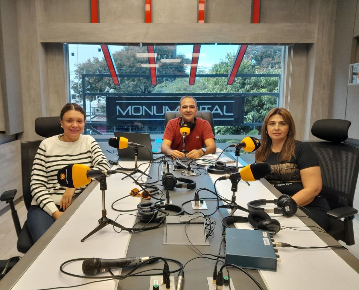 AM_1080's tweet photo. 🎙️Nos acompañan Estefanía Careaga y Silvina Arese, de la Asociación Ñanderekoháre.

🔸Hablamos sobre la proliferación de las estaciones de servicios.

🔴 VIVO: https://t.co/4lqXsOqgeJ

👉🏼 Escuchanos desde CDE: 107.9 FM

👉🏼 Telegram: https://t.co/Qtug3Ax6C6

#AM1080 📻 https://t.co/gkQLkM1rXb