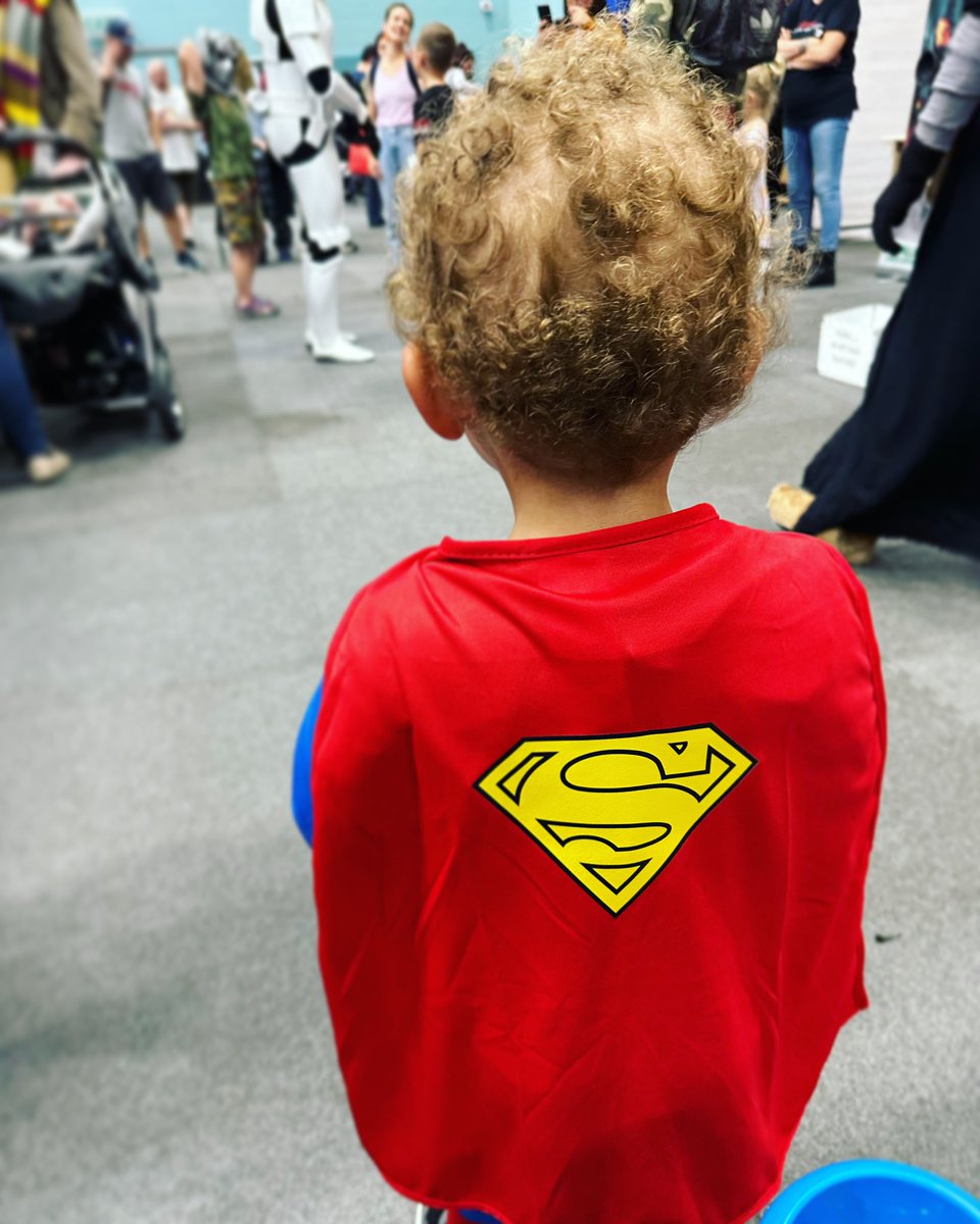 aspiringkrypto's tweet photo. Kals first comic con…
And last based in his behaviour 🤣
#WorcesterComicCon #Superman #Cosplay https://t.co/PZChRxIPrk