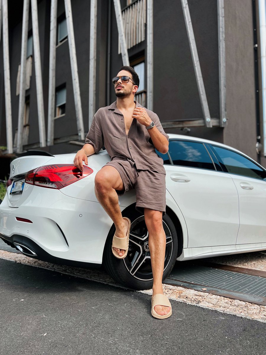 caccio89's tweet photo. Good morning #car #mercedes #body #mens https://t.co/Qs299m9cUa