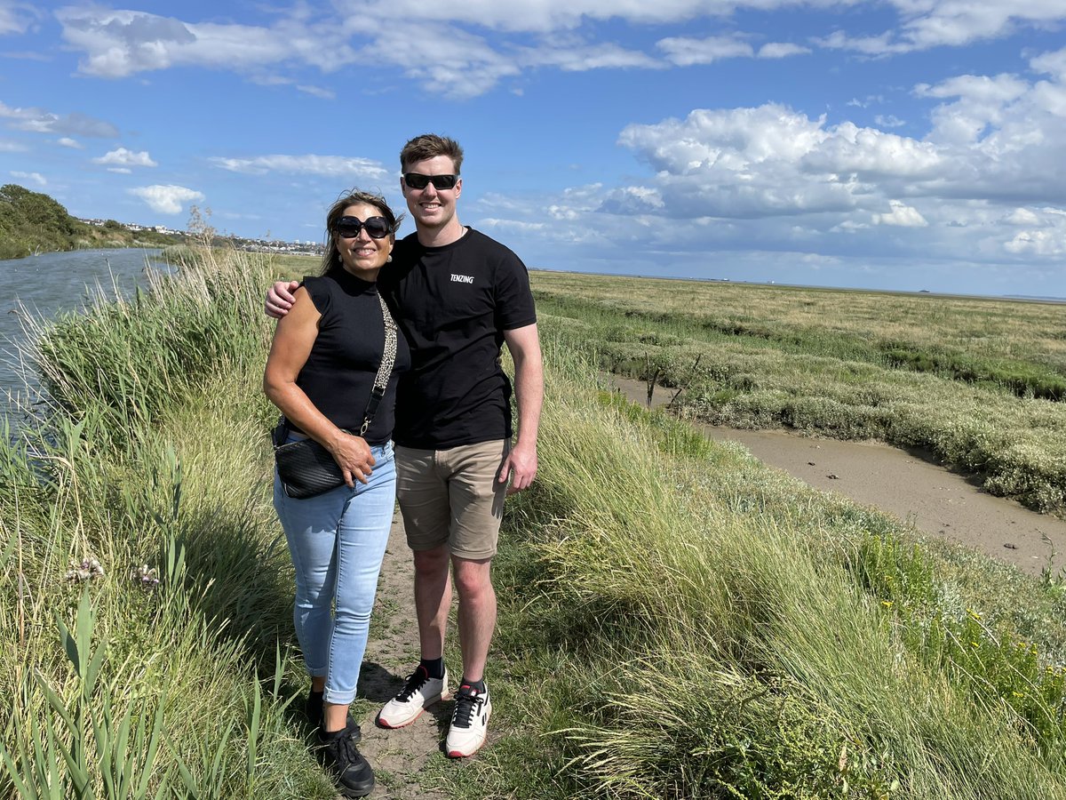 cheepcheepbird's tweet photo. A fab weekend catching up with my boy x #leighonsea #twotreeisland https://t.co/FiqZHQZRYp