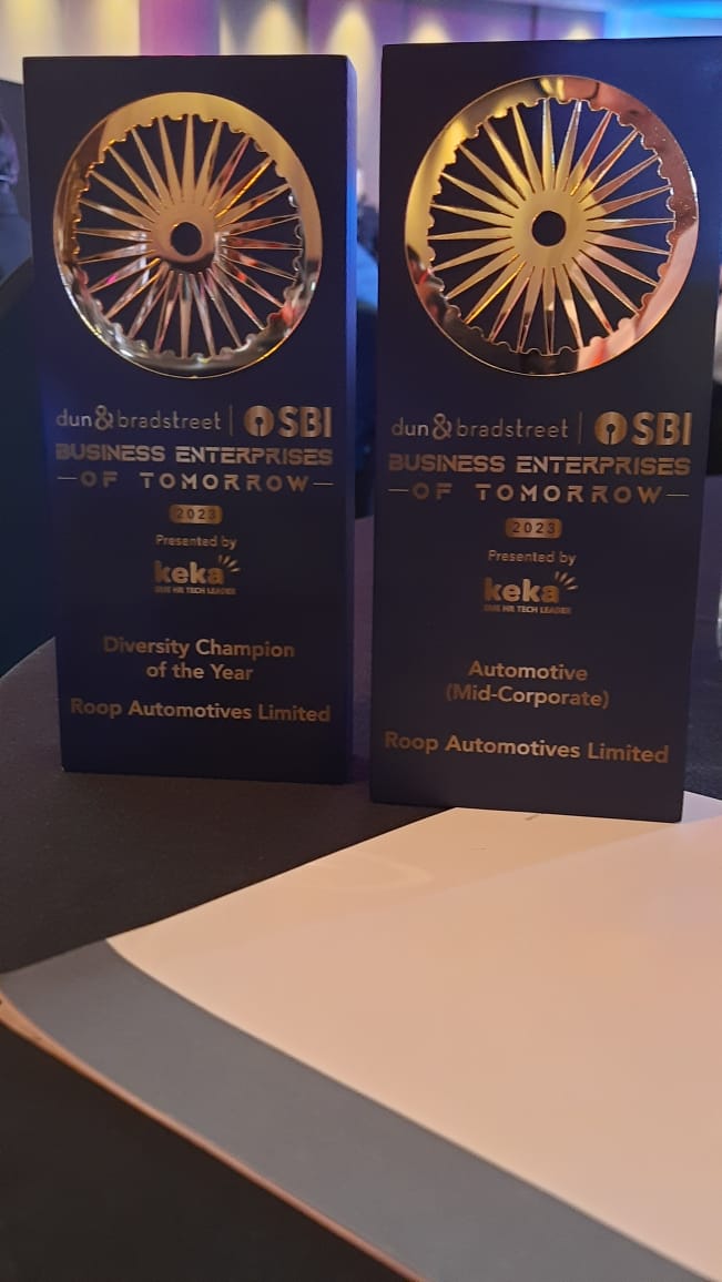 Third year in row we got Best Auto Company in Mid corporate and for the first time #diversitychampions of the year award #beot2023 #dunandbradstreetindia #awards2023
These awards are testament of all the hardwork put in by every1 <a href="/RoopautoRAL/">ROOP AUTO</a> #grateful #milestogo