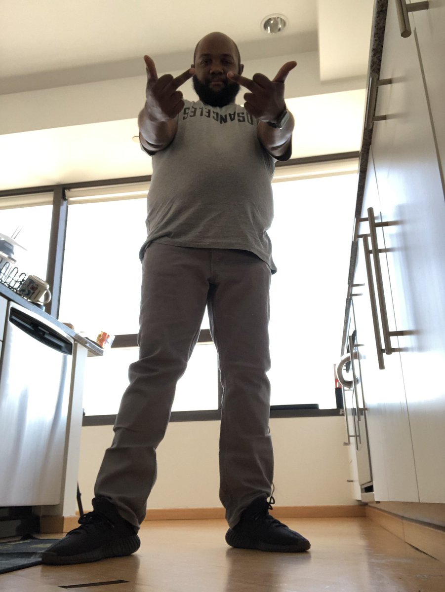DaRealFacer's tweet photo. 🖕🏾🖕🏾 https://t.co/Al29a8UBHC