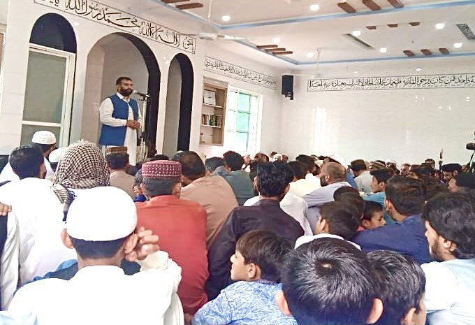 DanialShahab's tweet photo. کومی کوٹ: 30 جولائی 2023 
ناظم اعلی مرکزی جمعیت اہل حدیث آزاد جموں و کشمیر دانیال شھاب مدنی مرکزی جمعیت اہل حدیث جاوا کے زیر اہتمام مرکزی جامع مسجد اہل حدیث جاوا میں عظمت صحابہ ؓ و اہلبیت ؓ کانفرنس سے خطاب کر رہے ہیں۔ https://t.co/szI85SDwlu