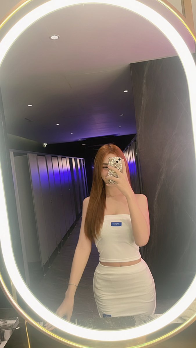 callmecandy🖤 tweet media
