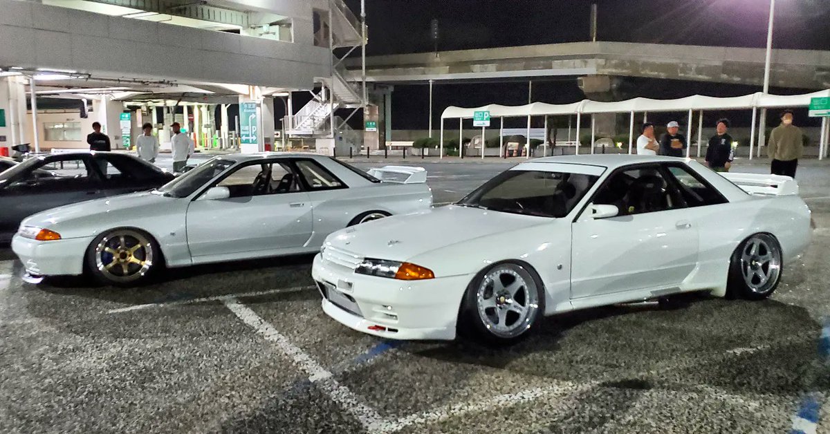 jdmglobalWH's tweet photo. Tokyo Underground Meet - the afterparty 😂

After a short blast from the secret location down the wangan and Tokyo Aqualine we come to Umihotaru - a parking area quite literally in the middle of Tokyo Bay. 

#RX7 #fd3s #fc3s #13b #brap #fdrx7 #fcrx7 #R34 #R35 #RB26dett #rb26 https://t.co/v9FgaFC0iG