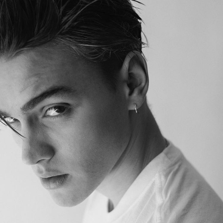 ᅠ
                   !!  ⭑ SHOOTING 𖥔 ݁ ˖
ᅠ