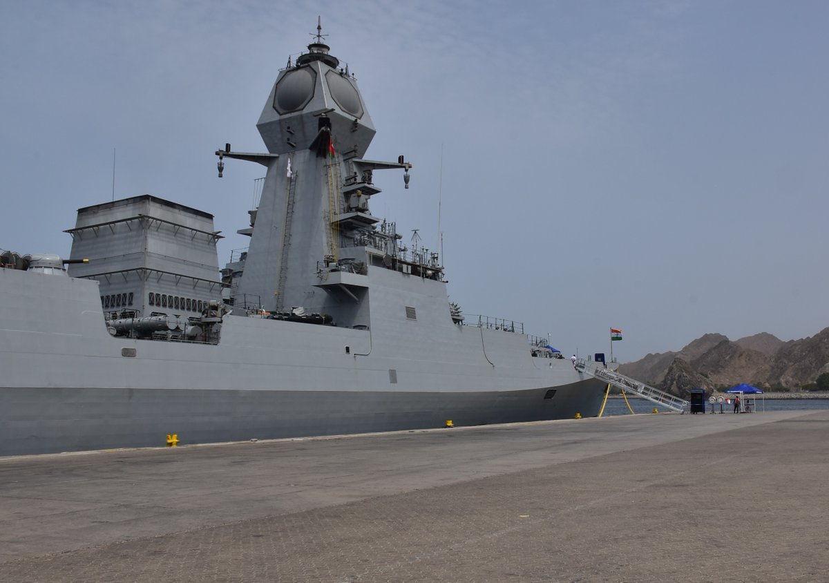 IN_WNC's tweet image. Indigenously built destroyer #INSVisakhapatnam, the Flag Ship of the @IN_WesternFleet, entered #Muscat, #Oman for enhancing maritime partnership between #IndianNavy and #RoyalOmanNavy and working together to address security challenges in the region.
@DefenceMinIndia