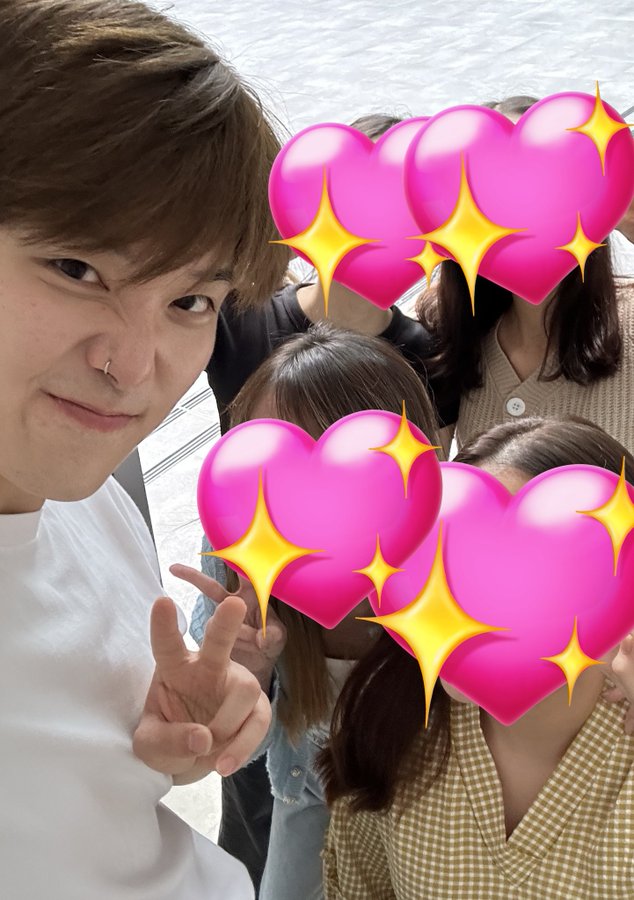 lyxsunshine's tweet photo. met junhong today!!!! 💚 he is sweetest, most down to earth cutie ever... fighting @ZELO96 we will always be by ur side to support you! https://t.co/4OBK6QrGQz
