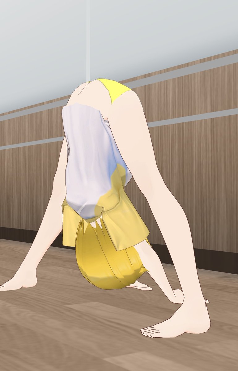 ContortionFun's tweet photo. 翼ちゃん誕生日おめでとう！！🎉🎊
ということで去年の誕生日に投稿した作品の続編を作りました！

①
「おはようございま〜す！今日はお時間空いてますよね？なのでこの前見せられなかった本気の前屈、お見せしちゃいますね！まずはちょっと脚を開いて…と」 https://t.co/5od3JgF7wd