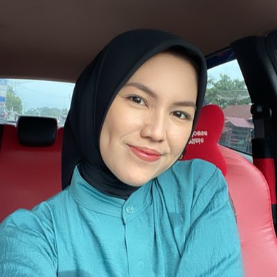 AmiReny's tweet photo. #FotoProfilBaru https://t.co/rfG6bZFJTK