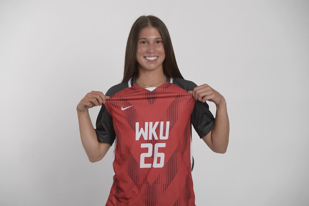 KoraKipley's tweet photo. Year One!! #gotops https://t.co/kW4P4o90Md
