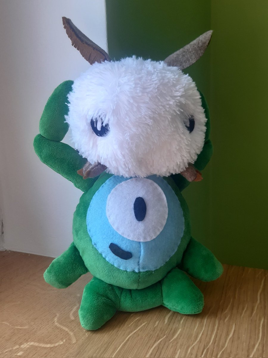 Redby___'s tweet photo. Watching my friend play @SplashteamDevs Tinykin was a perfect excuse to make another plushie - a furball :)
 (green tinykin not to scale) https://t.co/R8I5vB5feQ