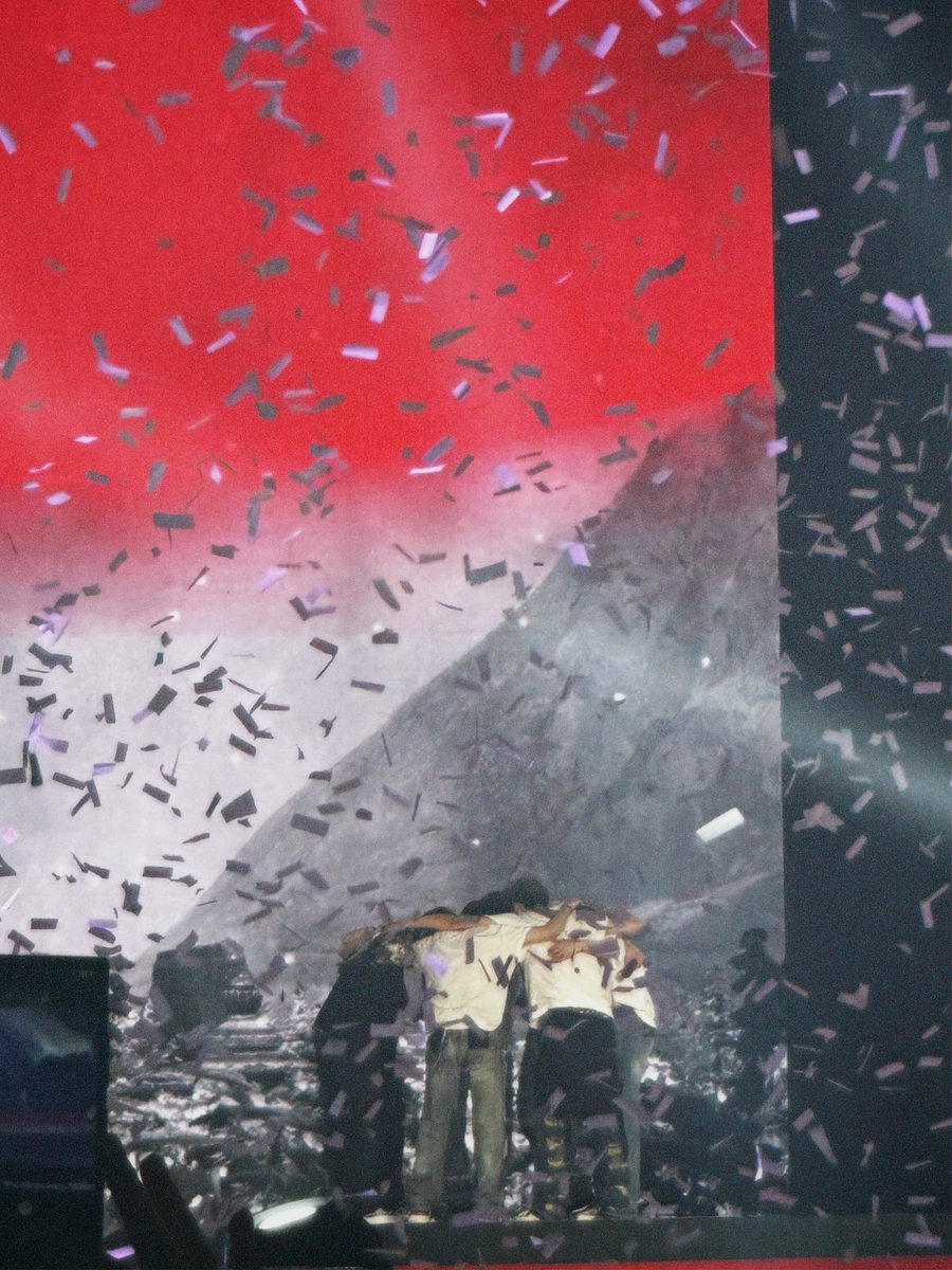 𝘦𝘮𝘺 𝘥𝘰 𝘳𝘪𝘬𝘪 ☕︎ sevEN - VAI VER O ENHA tweet media