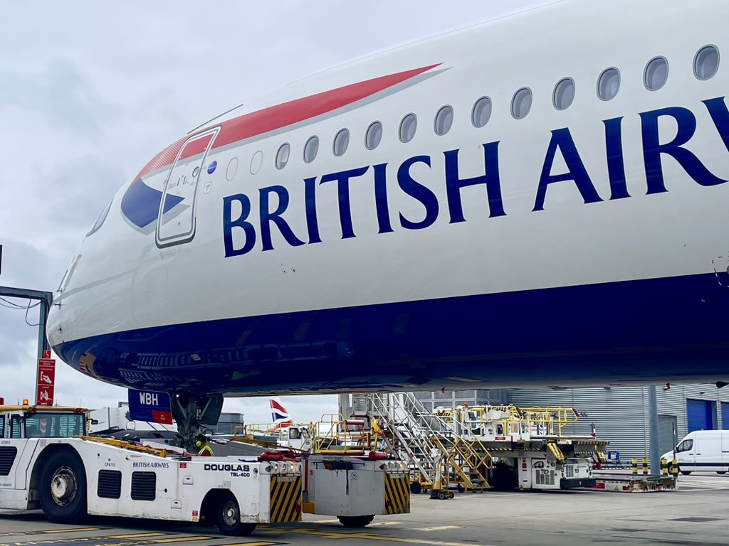 IanOlder's tweet photo. First flight on an A350 hasn’t started well. T/O weight restriction so no bags being loaded! Going to need to go some to resolve this little mess @British_Airways #BA093 https://t.co/Y4pAvUUIWP