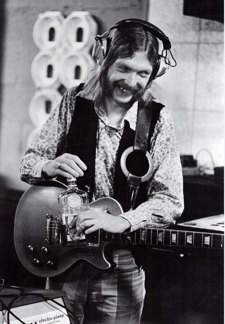 Wilson Pickett &amp; Duane Allman - Born To Be Wild  (1969)
youtu.be/LprXAREmdjg