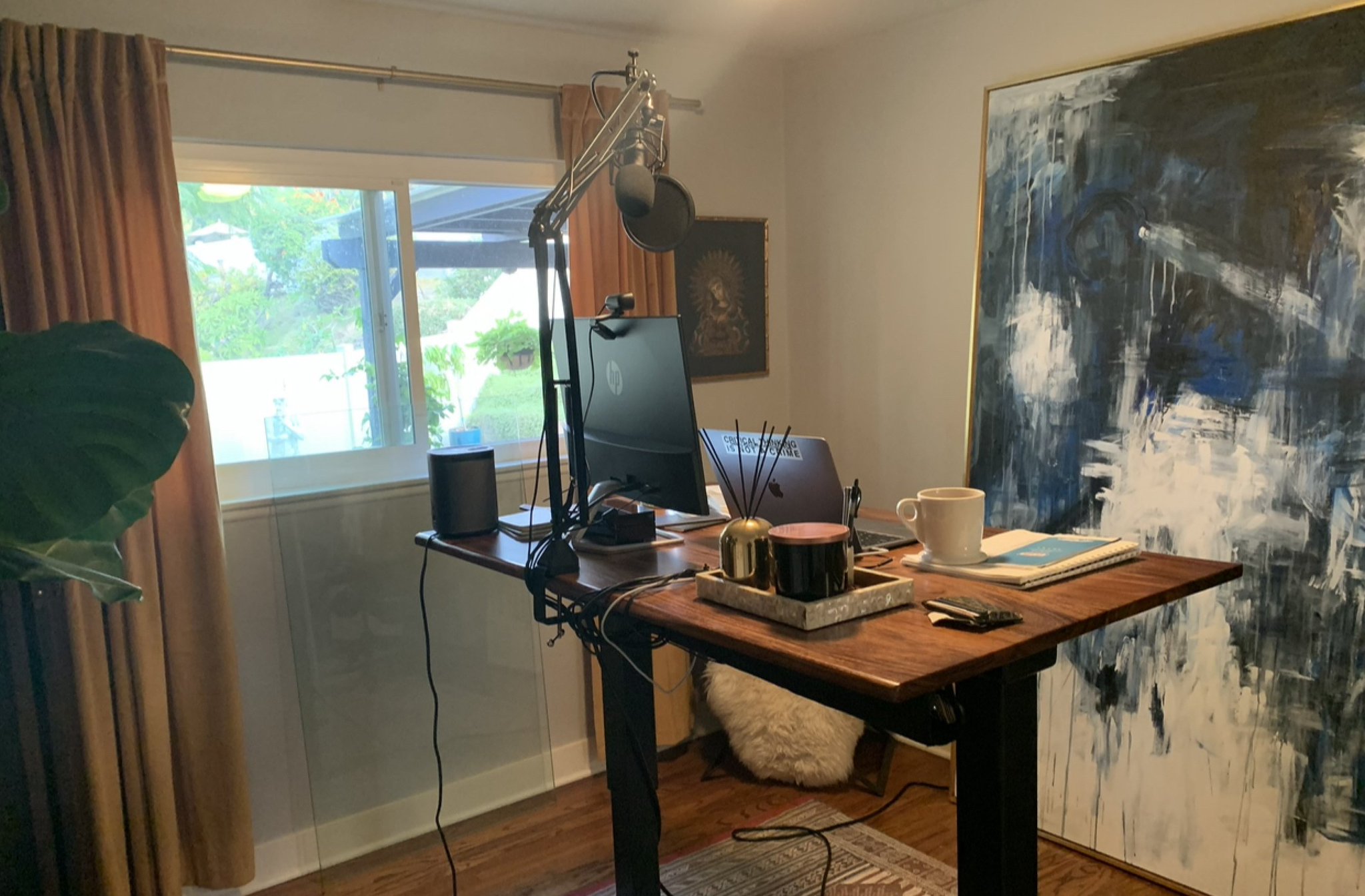 Contrarian Thinking office