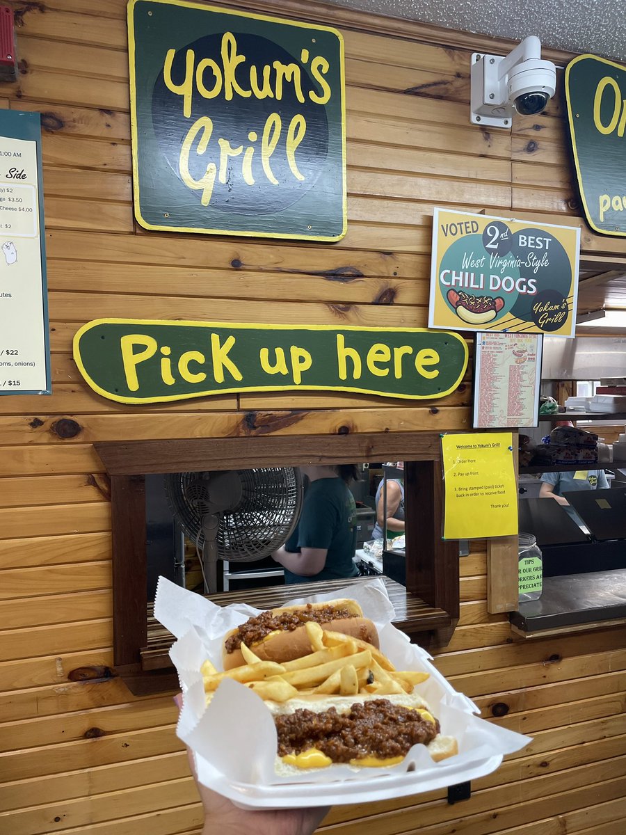 tortoise_20's tweet photo. Seneca Rocks! We came for the views and stayed for the West Virginia Hot Dogs 🌭 I love a deep fried dog and the chili was delicious https://t.co/I5RaxjApR4