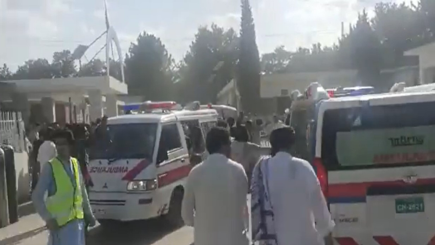 ZeeBusiness's tweet photo. 20 killed in blast at political party's meeting in #Pakistan 's #khyberpaktunkawa 
https://t.co/tvr3hd6fnQ #PakBlast #explosion https://t.co/XCzou0r4Z1