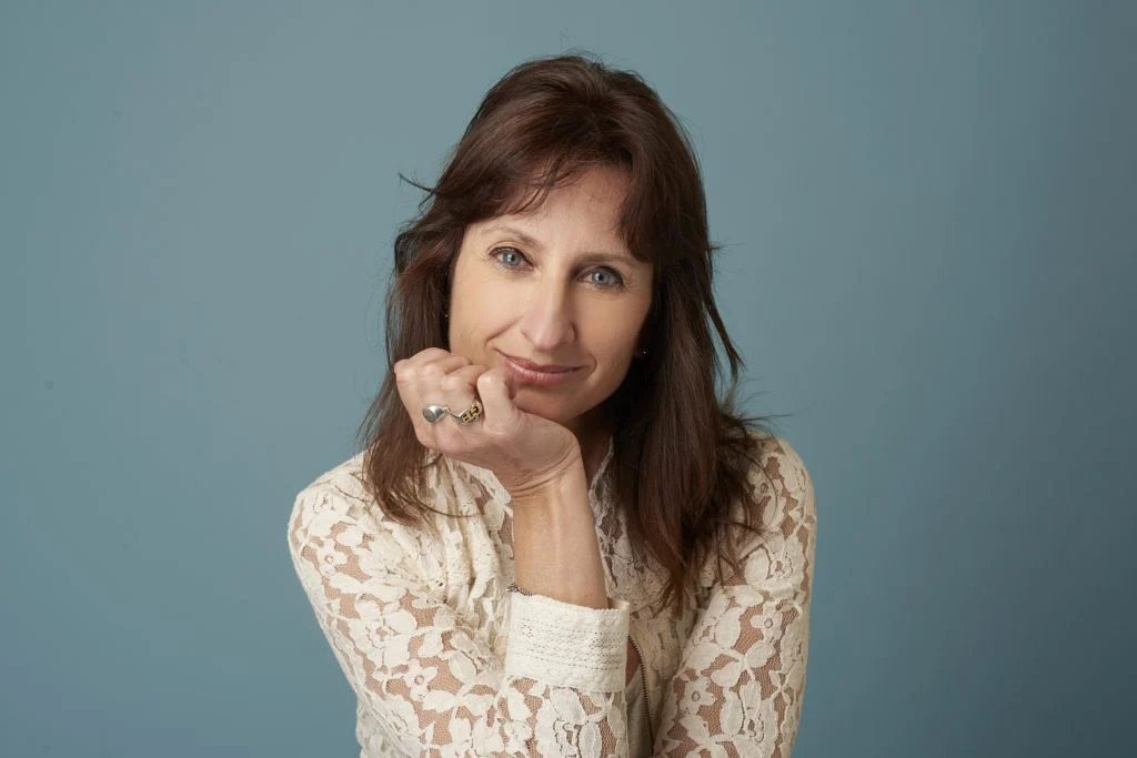 “No surgió como una novela, el caso de Fernando me afecto muchísimo, soy mamá de tres adolescentes, nos conmovió a todos pero como mamá me hizo mucho mal, fue tan fuerte que no podía escuchar las noticias ni que me hablaran del tema".

🎙️ <a href="/GabrielaExilart/">Gabriela Exilart</a> en #SinAlarma⏰