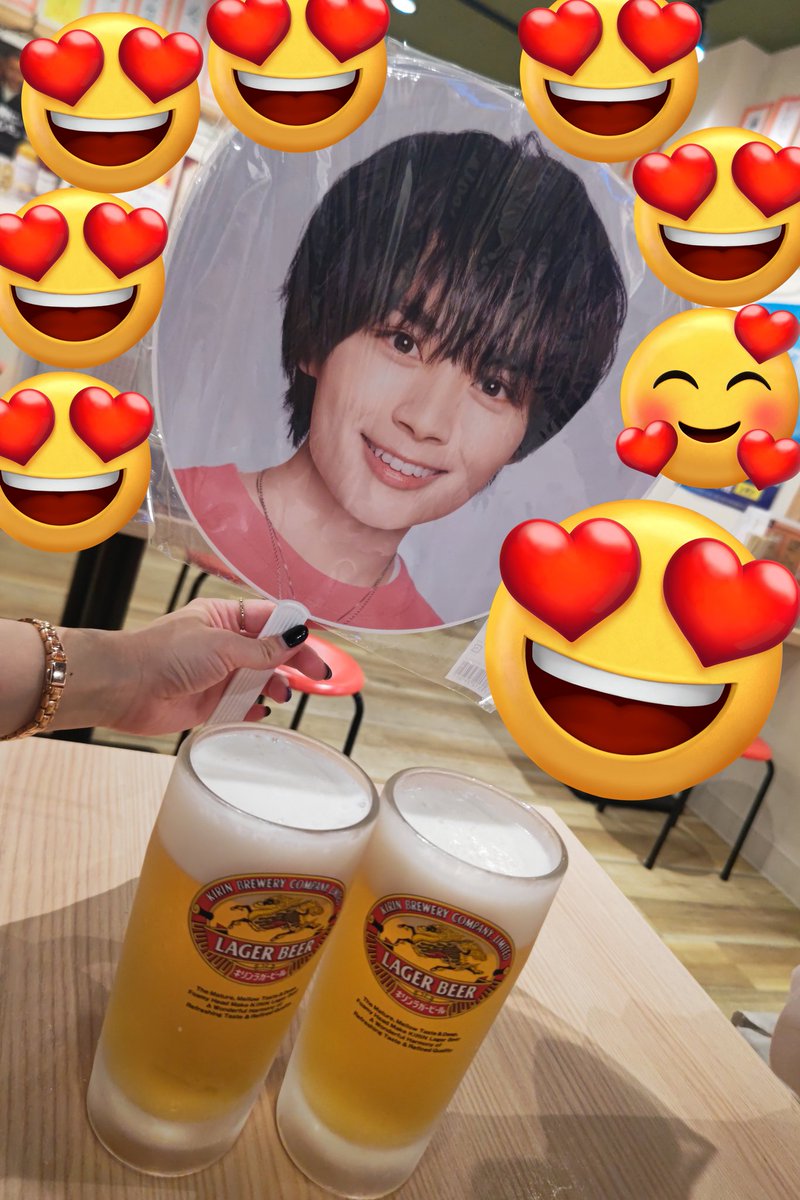 akane4141's tweet photo. 諦めてた、なにわ行けた〜
制作開放席やから
見えない演出もあったけど
ステージ近くて双眼鏡いらず😆
めっちゃおもろい
カッコイイステージだった
ホンマに良かった✌ https://t.co/EzRsNngeIn