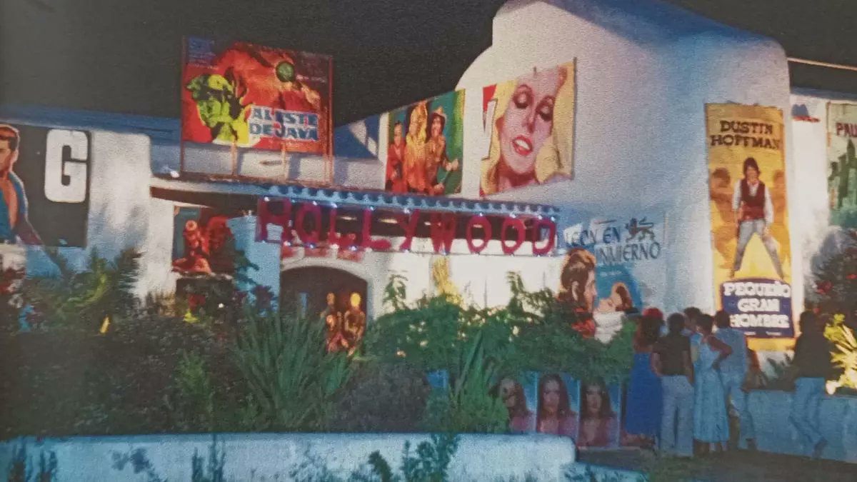 eldiarioes's tweet photo. Pachá, cuyo símbolo de las dos cerezas es conocido en todo el mundo, adquirió su dimensión internacional a partir de su apertura en 1973. “¿Ibiza? Cuatro hippies, cuatro colgados. ¿Qué coño vas a hacer en Ibiza?”, cuenta su fundador que le decían
https://t.co/FKx9voUydm https://t.co/q7FfHVGC74