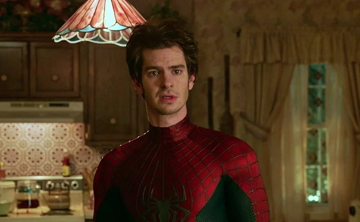 Soag_En's tweet photo. About The Amazing Spider-Man's future, Andrew Garfield:   

"The story never ends. Whether we film it or not, there's a story happening in a universe somewhere. There's endless potential with this character and other iterations." 

[Spider-Man: No Way Home - The Art of the Movie] https://t.co/S0uh9LJIIu