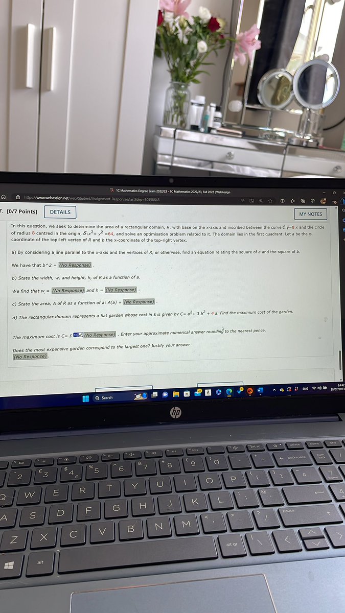 key_becca's tweet image. Does anyone know how to do this please #maths #mathshelp #help #smart #mathteacher #mathhelp #mathtutor #hardmathquestion