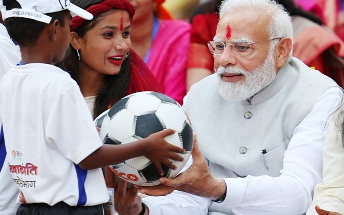 IndianFootball's tweet photo. PM @narendramodi hails MP village's football revolution

Read ���� https://t.co/GdQxVkxg8p

#IndianFootball ⚽ https://t.co/TgPdTYwgXL