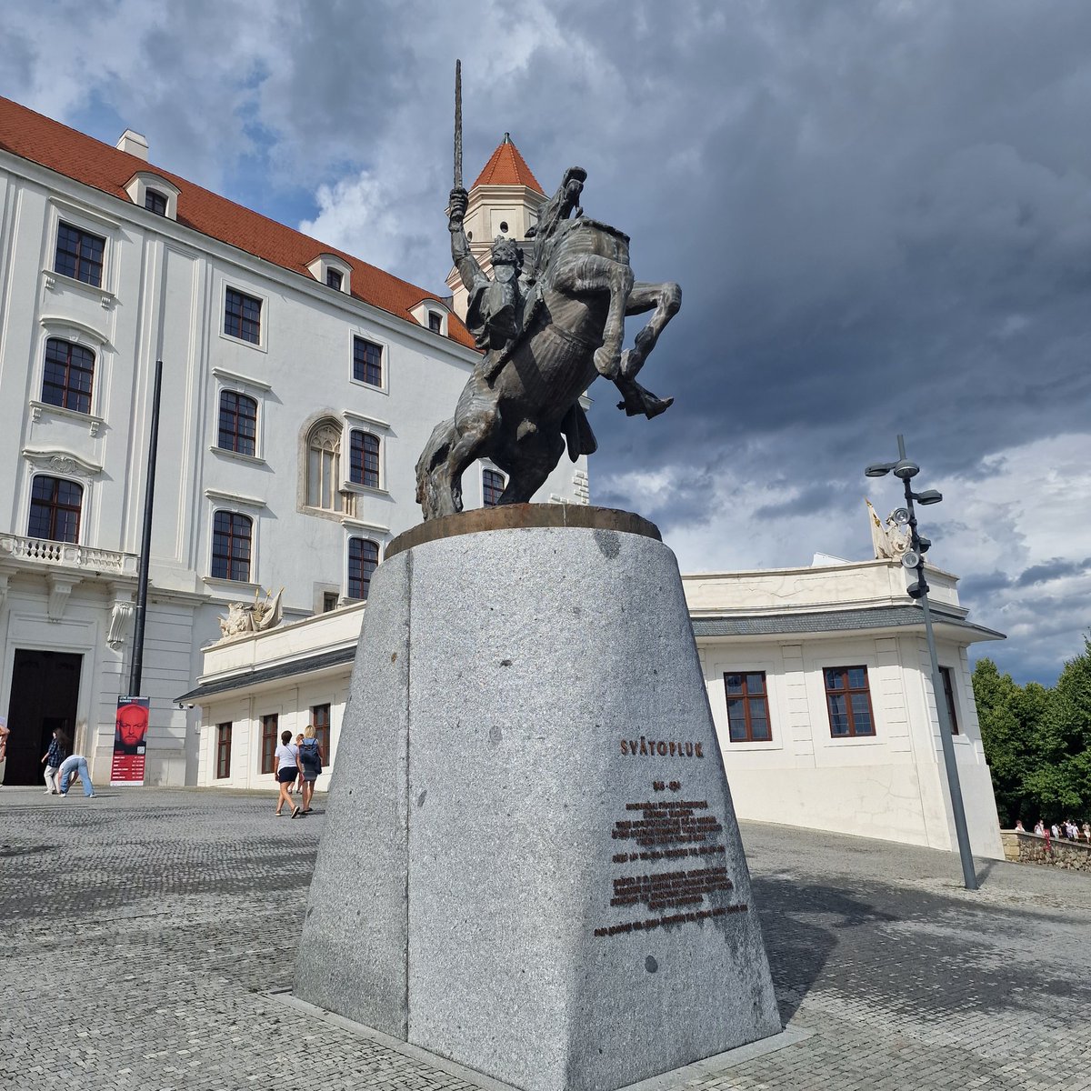 Primc Ales tweet media